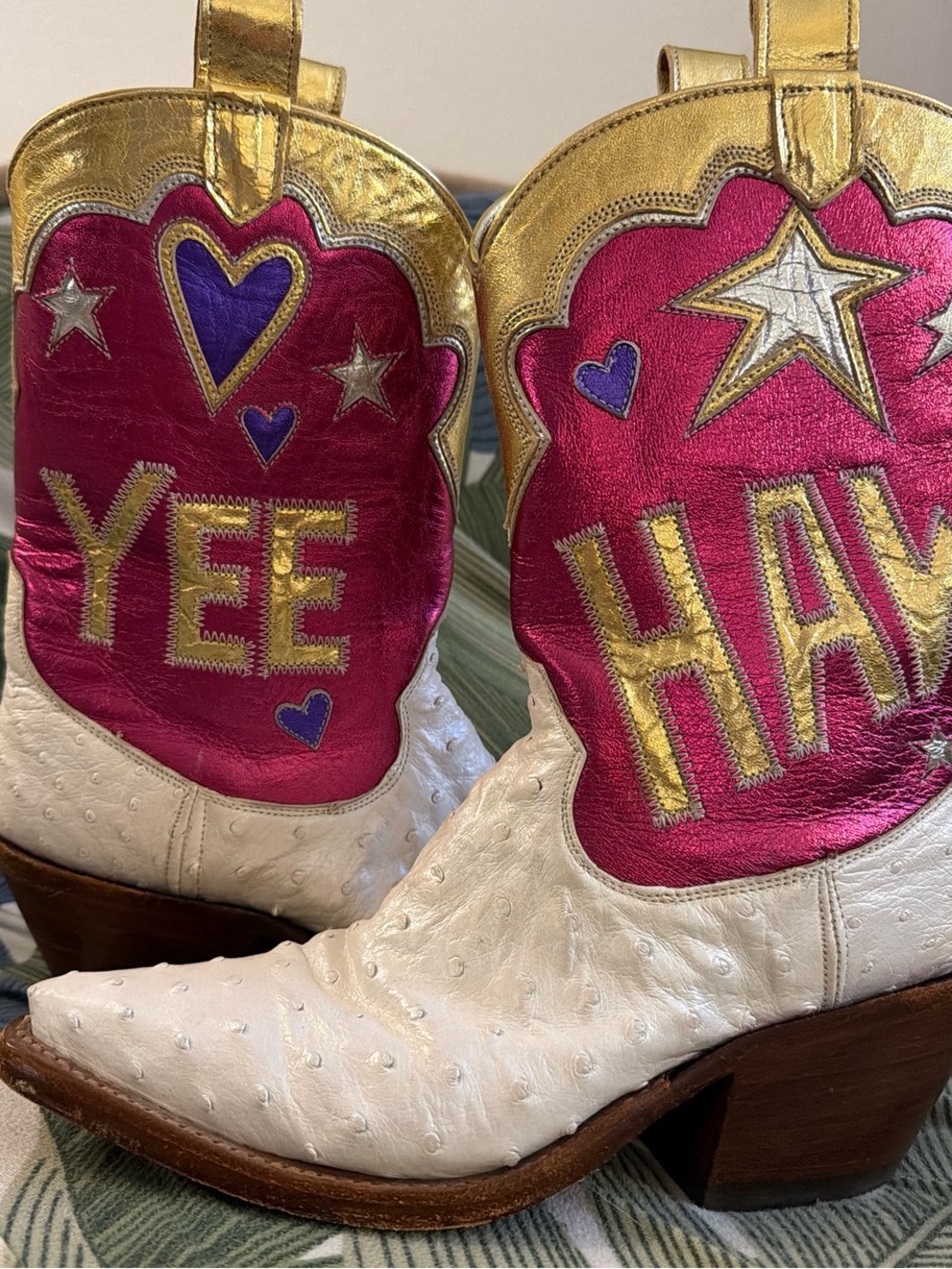 Miron Crosby Dana magenta cowboy boot
